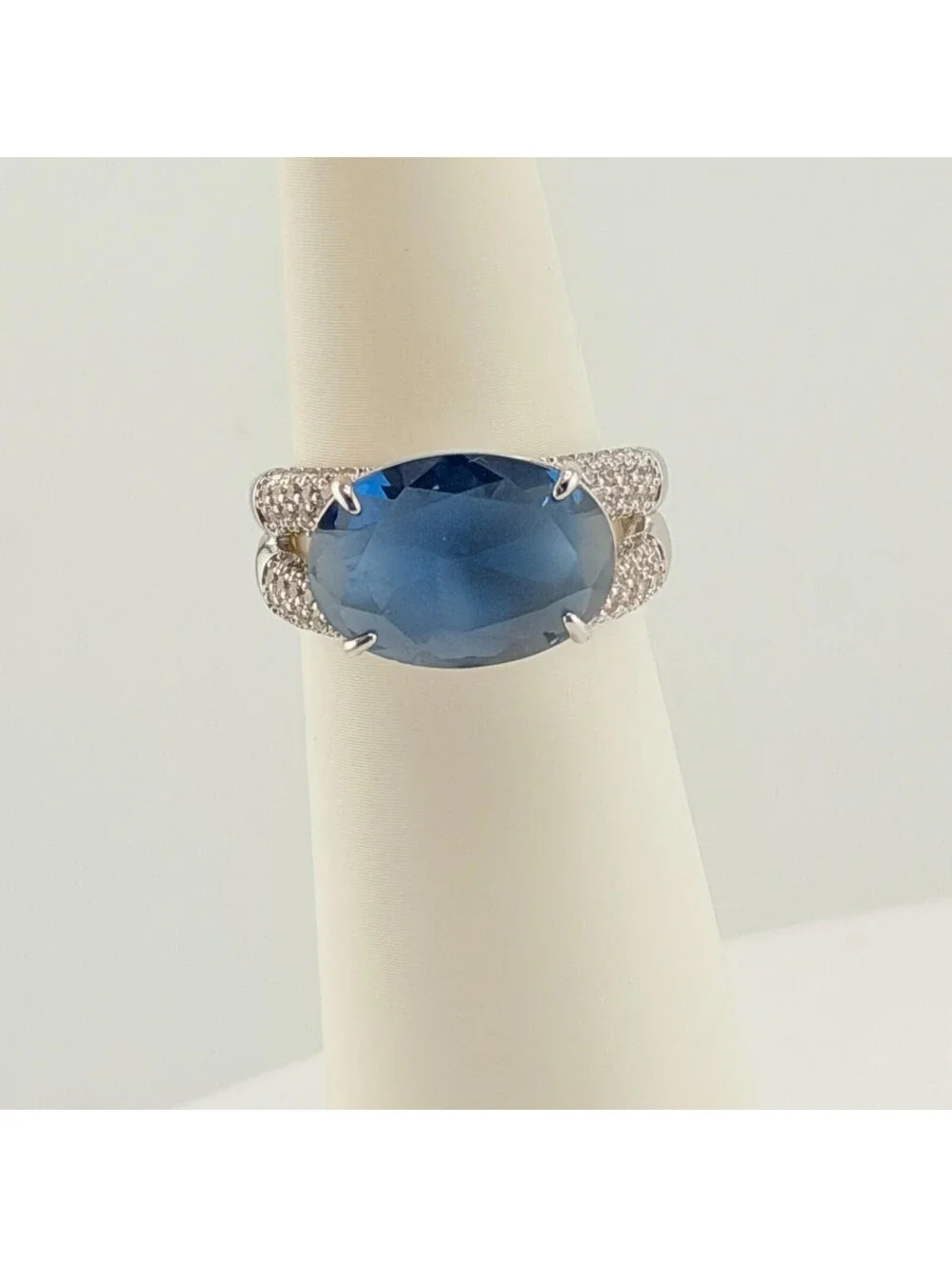 Bomb Party Pave Ring Sz 8 RG98310 